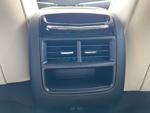 New 2026 Cadillac XT5 Sportv w/ LPO, Floor Liner Package image 40