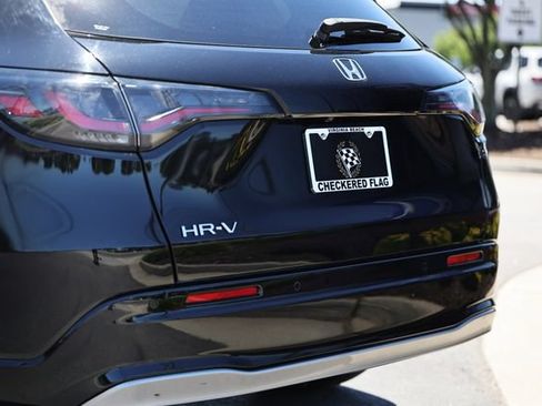Used 2024 Honda HR-V EX-L image 9