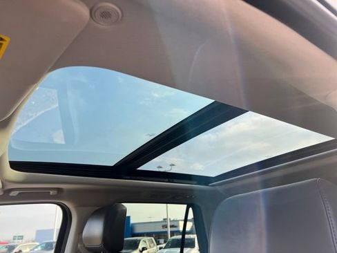 Used 2025 Ford Expedition Active image 11