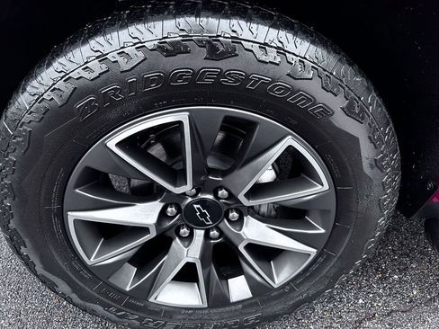 Used 2023 Chevrolet Tahoe Z71 w/ Off-Road Capability Package image 15