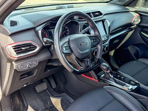 Certified 2023 Chevrolet TrailBlazer RS w/ Convenience Package image 8