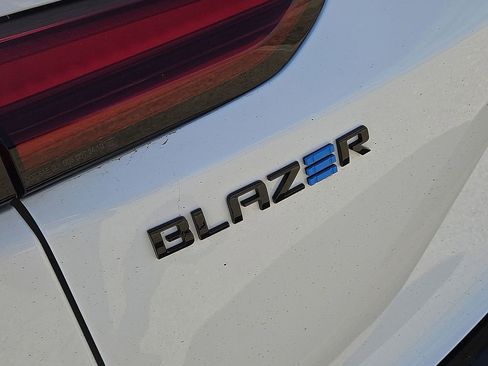 Used 2024 Chevrolet Blazer EV RS image 12