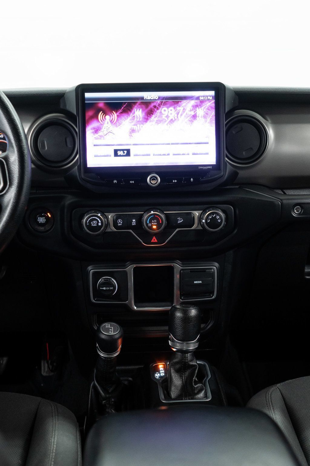 Used 2018 Jeep Wrangler Unlimited Sport AWD/4WD image 14