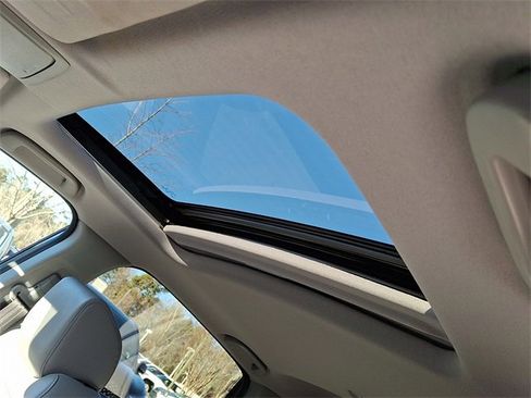 Used 2018 Honda CR-V EX-L image 11