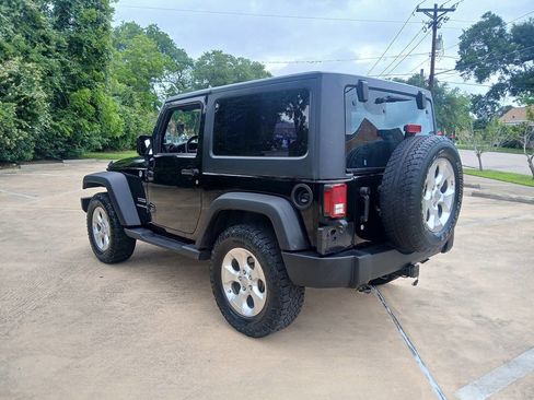 Used 2012 Jeep Wrangler Sport AWD/4WD image 7