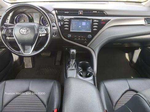 Used 2019 Toyota Camry SE w/ Convenience Package image 13