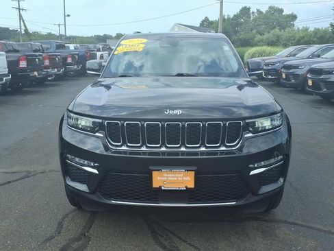 Certified 2023 Jeep Grand Cherokee Limited AWD/4WD image 2