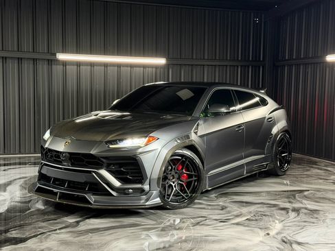 Used 2019 Lamborghini Urus AWD/4WD image 10