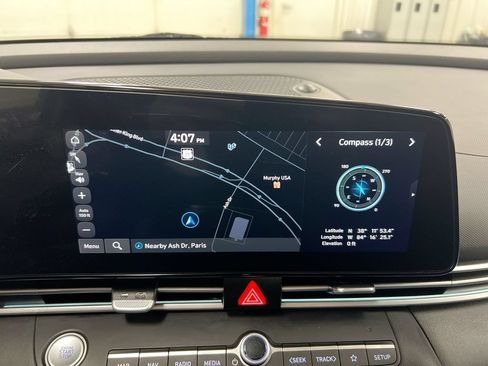 Used 2024 Hyundai Elantra SEL FWD image 15