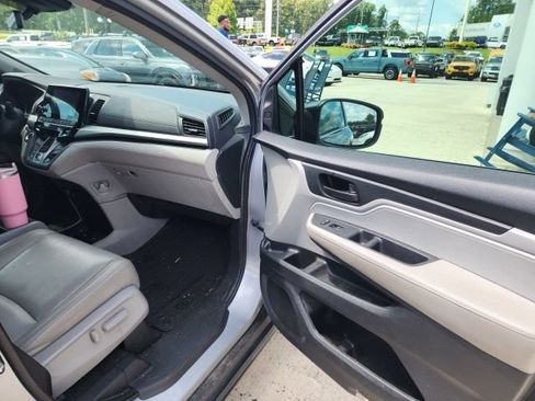 Used 2018 Honda Odyssey EX-L image 37