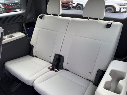 New 2026 Hyundai Santa Fe SE image 18