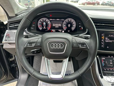 Used 2019 Audi Q8 Prestige w/ Luxury Package image 11