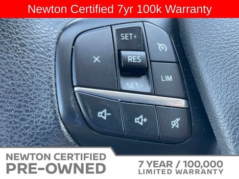 Used 2023 Ford Transit 350 XLT RWD image 18