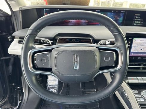 Used 2024 Lincoln Nautilus Reserve image 14