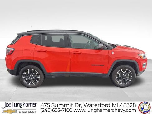 Used 2020 Jeep Compass Trailhawk AWD/4WD image 2