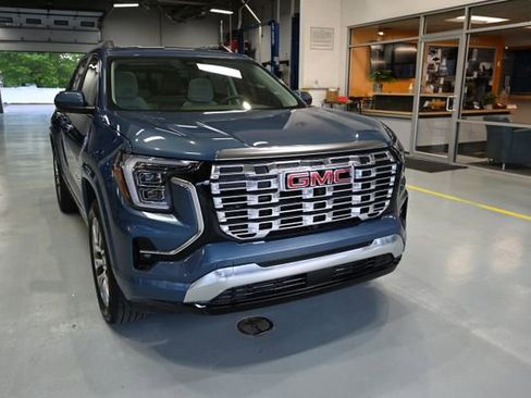 New 2026 GMC Terrain Denali w/ LPO, Floor Liner Package AWD/4WD image 3