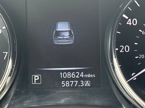 Used 2016 Nissan Rogue SV w/ SV Moonroof Package AWD/4WD image 18