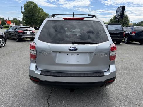 Used 2015 Subaru Forester 2.5i Premium AWD/4WD image 6