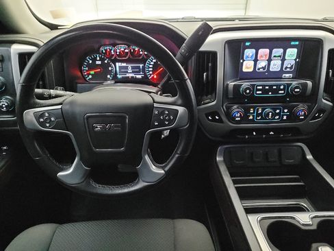 Used 2018 GMC Sierra 1500 SLE w/ SLE Value Package AWD/4WD image 22