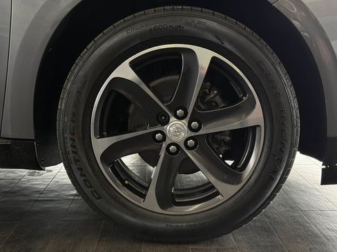 Used 2021 Buick Enclave Essence w/ LPO, Touring Package image 42