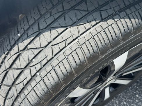 Used 2023 Mercedes-Benz GLB 250 4MATIC image 10