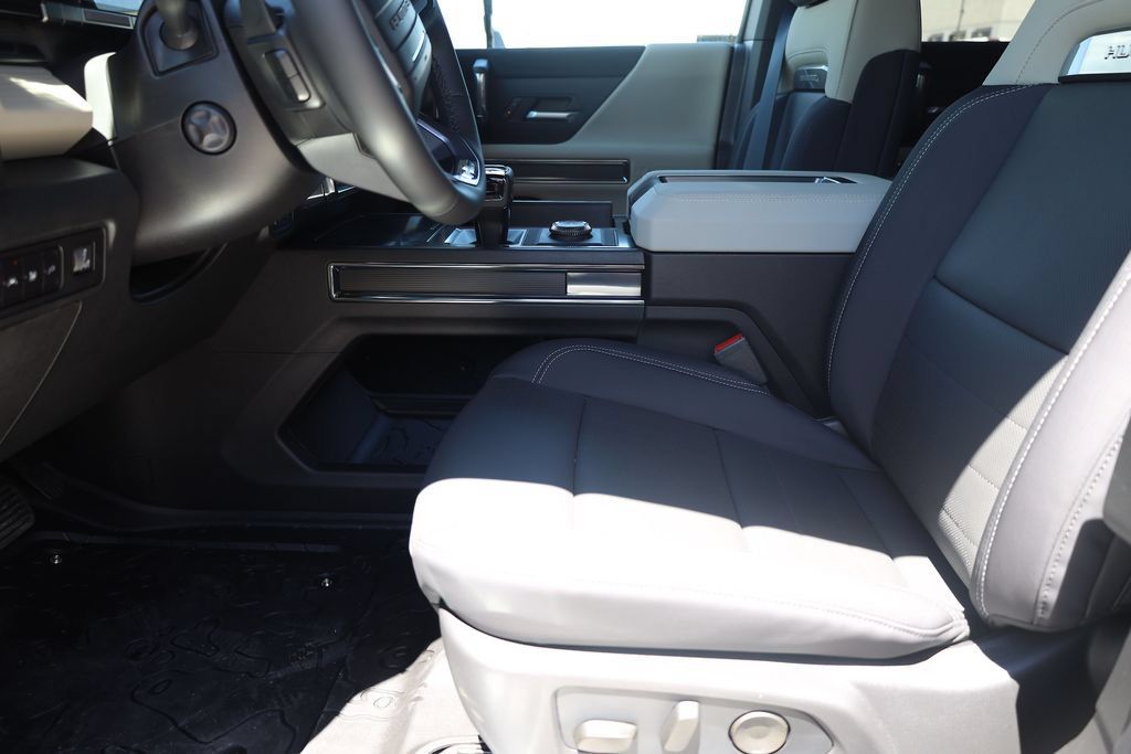 New 2026 GMC Hummer EV SUV AWD/4WD image 11