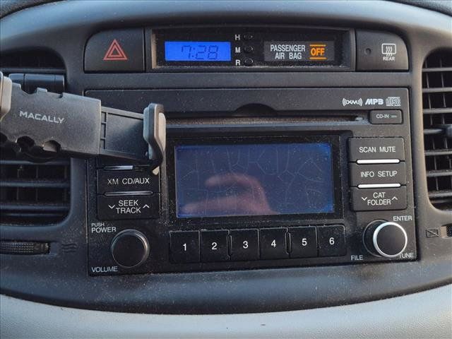 Used 2010 Hyundai Accent GS w/ Premium Pkg 3 FWD image 20