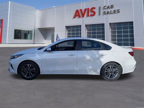 Used 2024 Kia Forte LXS image 10