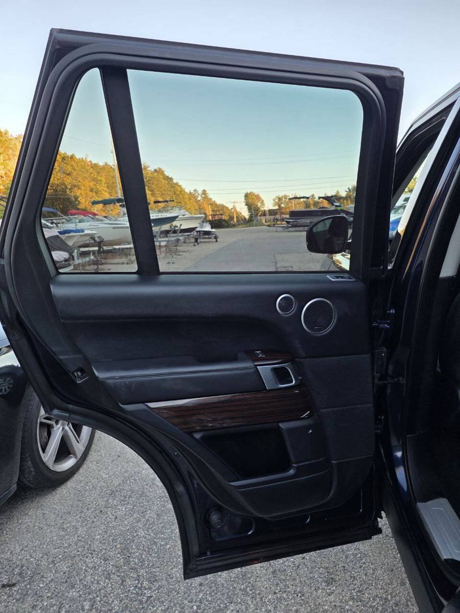 Used 2015 Land Rover Range Rover Supercharged AWD/4WD image 15