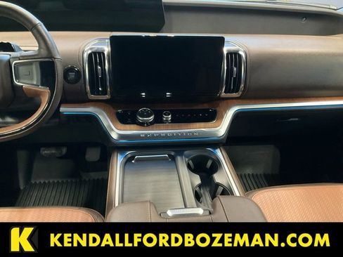 Used 2025 Ford Expedition King Ranch image 11