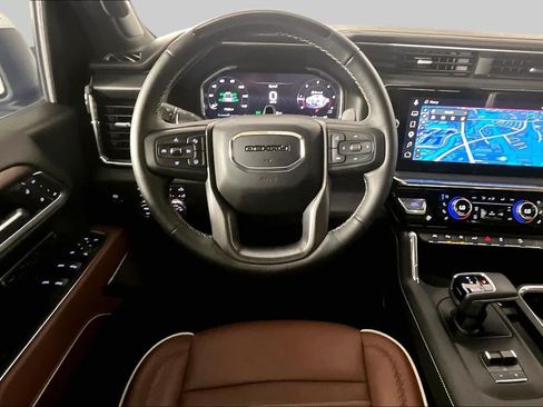 Certified 2026 GMC Sierra 1500 Denali Ultimate AWD/4WD image 6