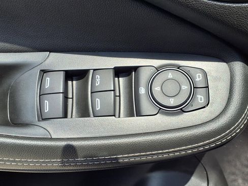 Used 2025 Buick Encore GX Preferred FWD image 8