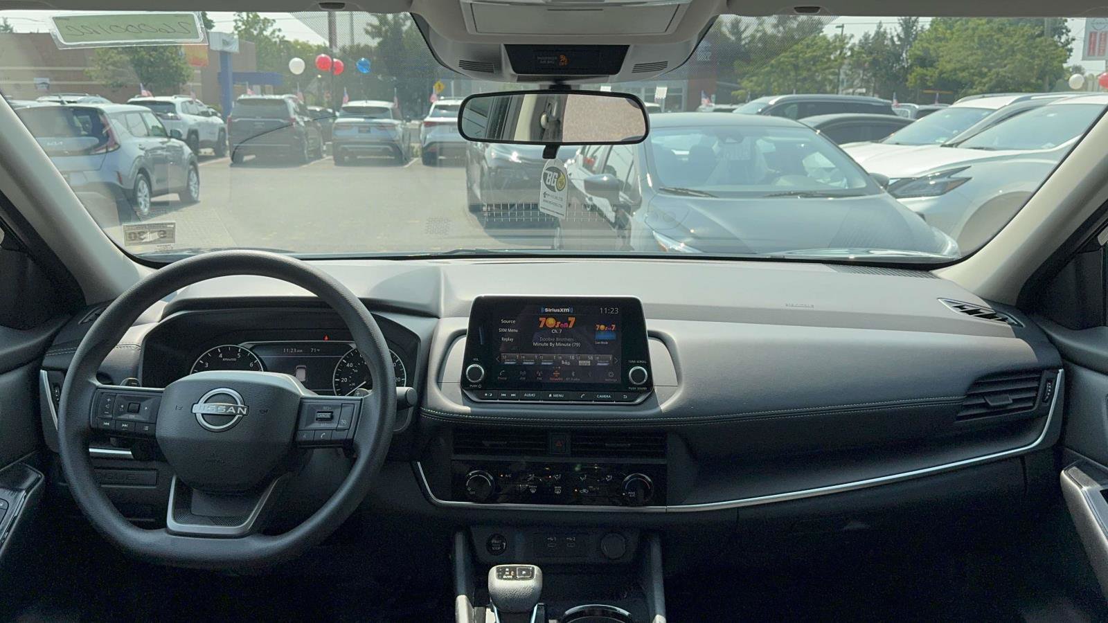 Used 2026 Nissan Rogue S AWD/4WD image 32