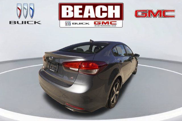 Used 2018 Kia Forte S FWD image 3