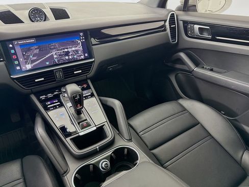 Certified 2023 Porsche Cayenne image 26