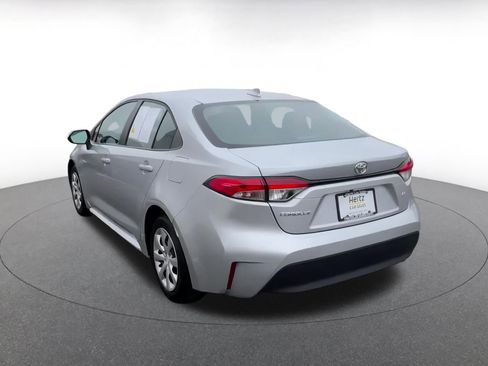 Used 2025 Toyota Corolla LE image 11