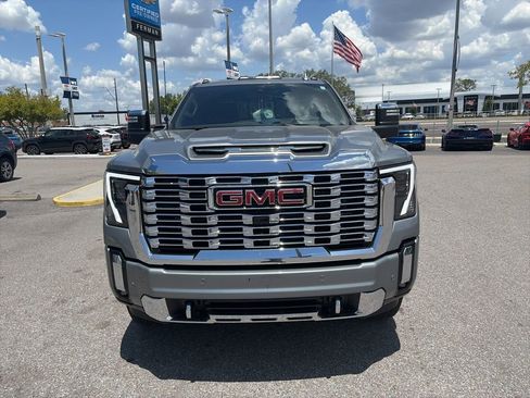 Used 2024 GMC Sierra 2500 Denali w/ Denali Reserve Package AWD/4WD image 3