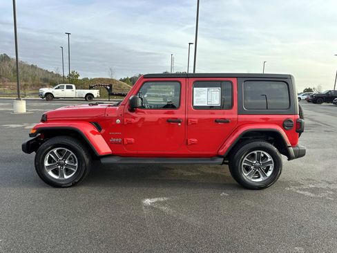Used 2019 Jeep Wrangler Unlimited Sahara image 7