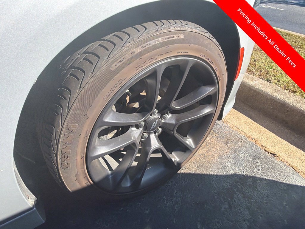 Used 2022 Dodge Charger R/T RWD image 2