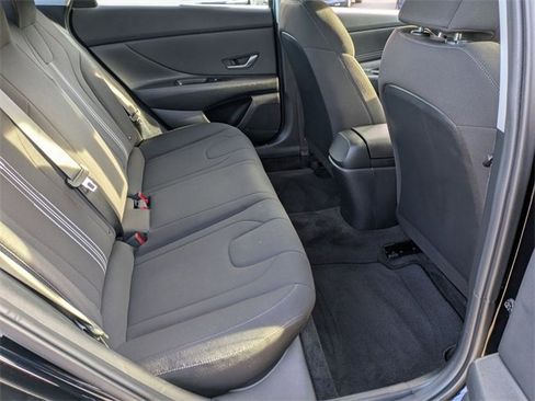 Certified 2023 Hyundai Elantra SEL w/ Convenience Package image 34