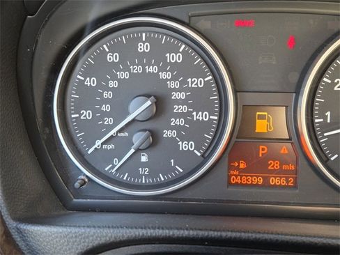 Used 2008 BMW 335i Convertible image 19