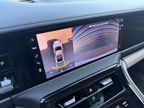 Certified 2024 Porsche Panamera 4 image 34