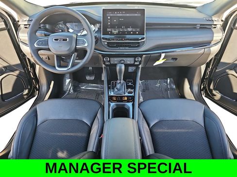New 2026 Jeep Compass Latitude AWD/4WD image 9