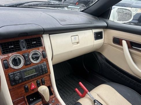 Used 2003 Mercedes-Benz SLK 320 image 21