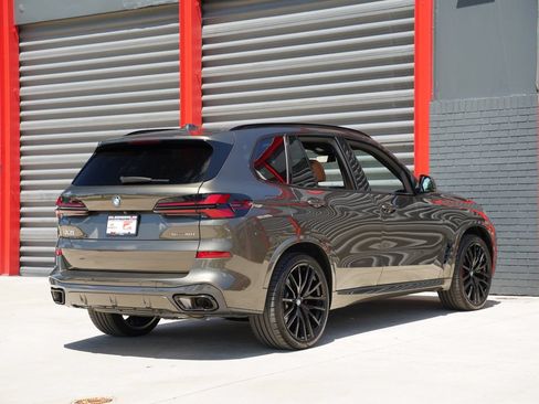 Used 2025 BMW X5 sDrive40i w/ M Sport Package RWD image 11