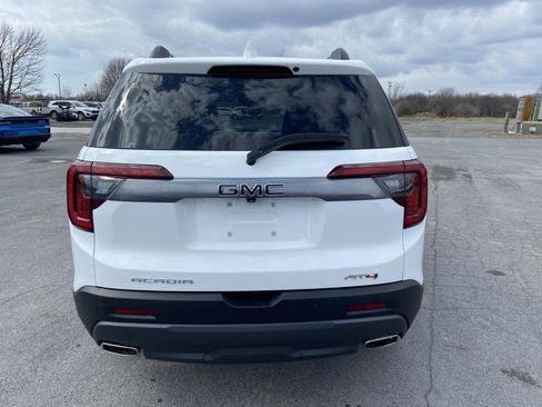 Used 2023 GMC Acadia AT4 w/ GMC Pro Grade Package image 9
