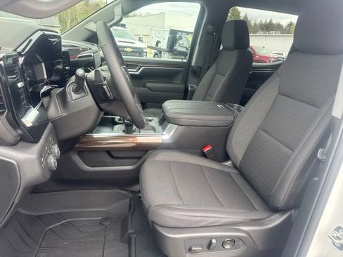 New 2026 Chevrolet Silverado 1500 RST w/ Redline Edition AWD/4WD image 11