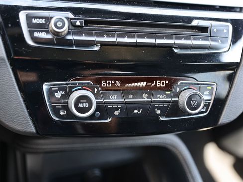 Used 2019 BMW X1 xDrive28i w/ Convenience Package AWD/4WD image 29