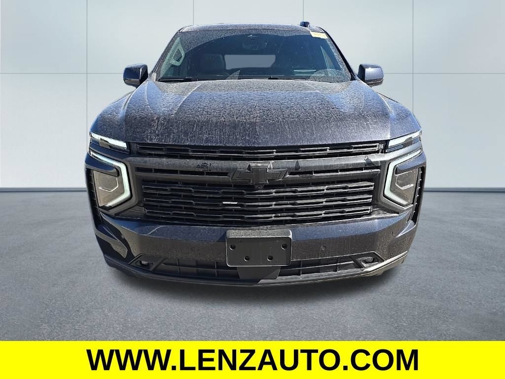 Used 2025 Chevrolet Suburban High Country w/ Sun And Tow Package AWD/4WD image 2