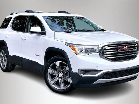 Used 2018 GMC Acadia SLT image 2